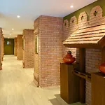 March Hotel & Suite Riverside
