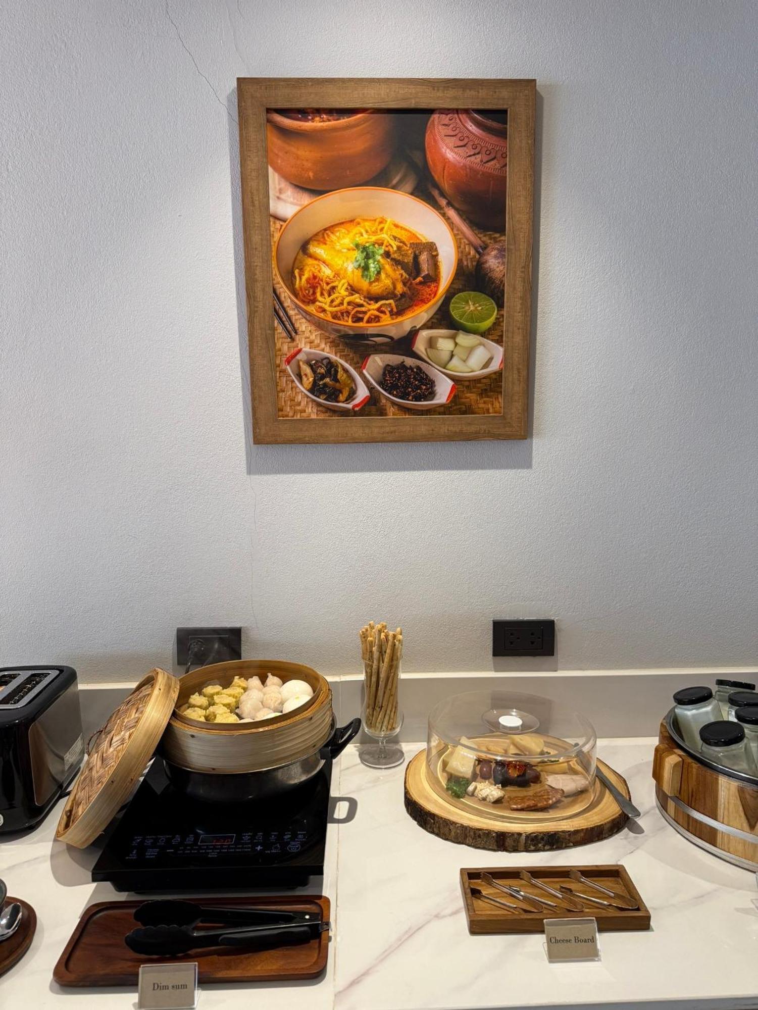 Hotel March & Riverside 4*