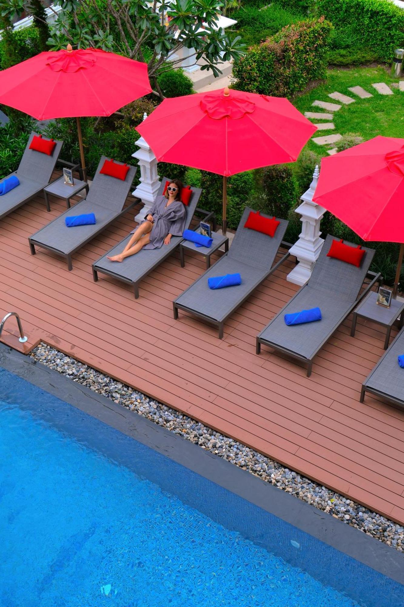 Hotel March & Riverside 4*